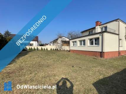 Duża działka pow .1111 m2 z domem w Centrum 200m od szkoły, bu