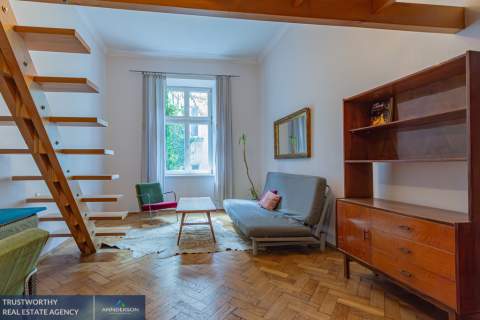 Stare Miasto, klimatyczne mieszkanie z balkonem