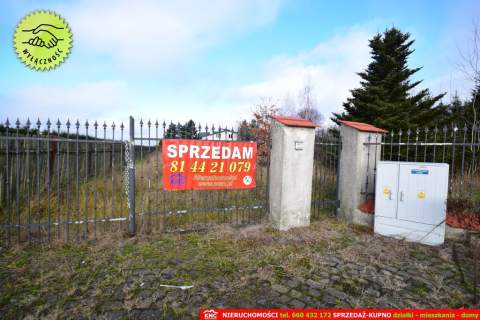 Atrakcyjna działka media, z pozw.na bud. z projekt
