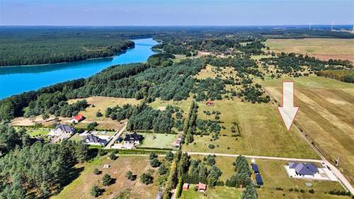Działka budowlana blisko jeziora Dołgie.