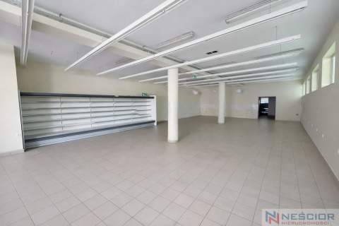 Budynek usługowy z potencjałem Mokobody 746m2
