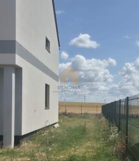 Dom bliźniak/ zielona okolica/ pompa ciepła/ ogród
