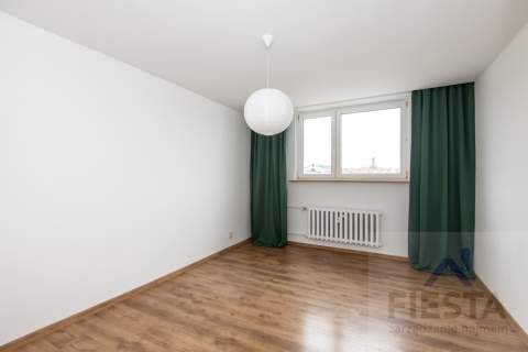 Łazarz 2 niezależne pokoje balkon
