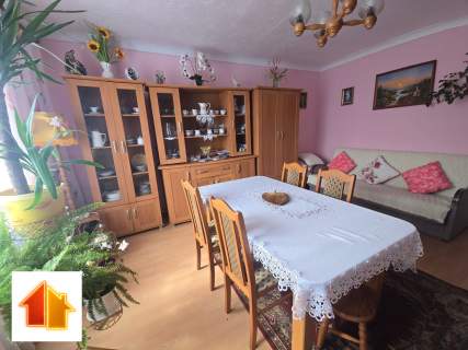 Zadbany domek w cichej okolicy