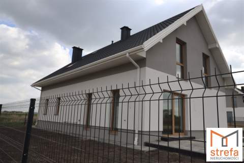 Wolnostojący garaż 2 st. kanalizacja pod miastem