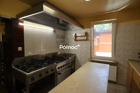 Kompleks restauracyjny z salą imprez