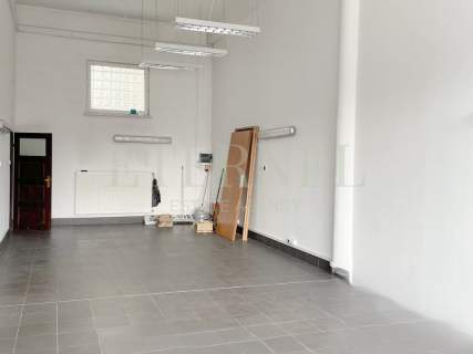 Przestronna siedziba firmy   350 m2 blisko centrum