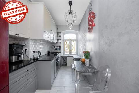 3 pokoje 70m/Centrum/Kamienica/Dwustronne/Balkon