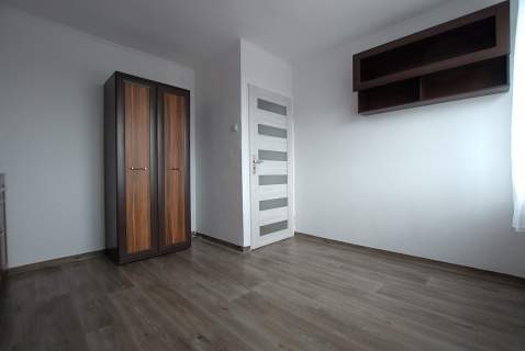 2 pokoje, widna kuchnia, balkon, winda