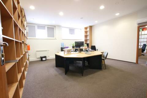Zespół budynków produkcyjno-magazynowych, 5544m2,