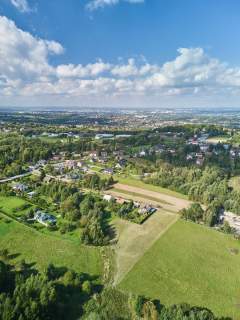 870 PUM, Siercza 500m od szkoły.