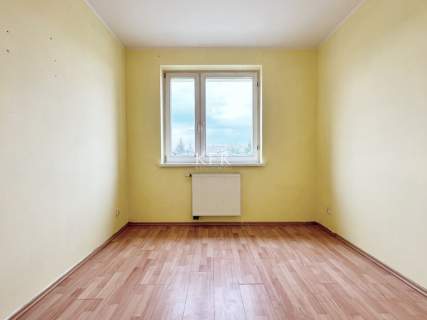 Wysoki Parter Balkon Teren Zamknięty BliskoCentrum