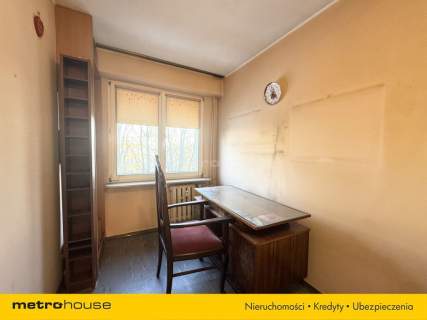 ALEKSANDRÓW ŁÓDZKI-mieszkanie 58m2, drugie piętro.