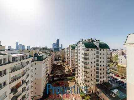 PANORAMA WARSZAWY, CISZA I PRESTIŻ - WYJĄTKOWE 77