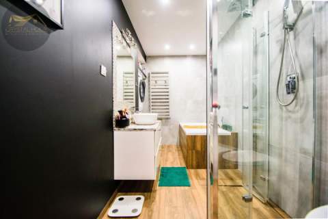 2 POKOJE/ 70,6M2/ PARTER