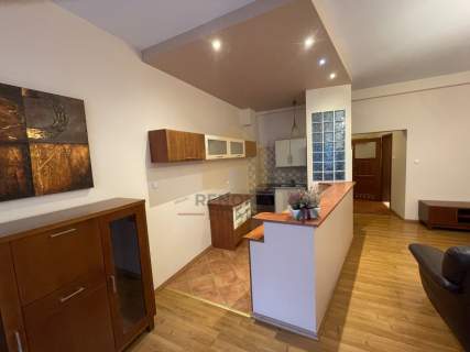3 pokoje-parter- balkon-