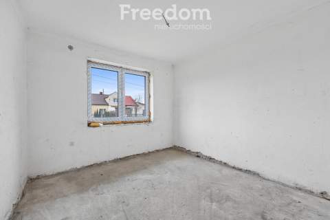 Dom 140 m poddasze 93 m działka 6743 m
