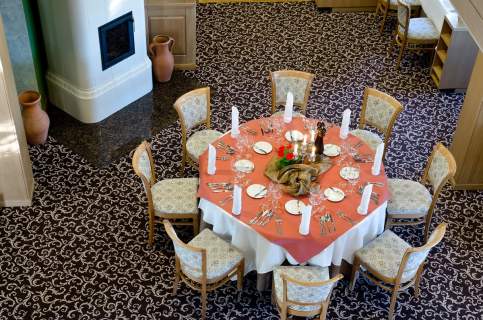Funkcjonujący hotel na sprzedaż