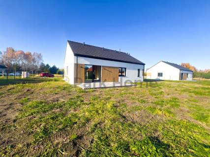 Dom wolnostojący 4 pokoje 115 m z garażem