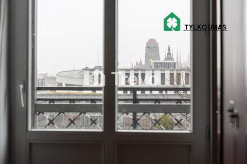 Odnowiona kamienica Dwustronne Centrum