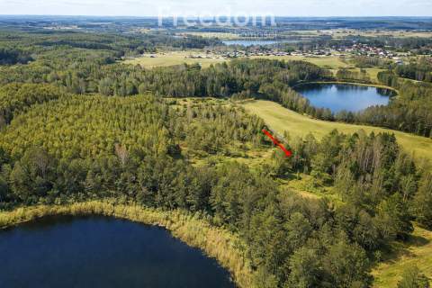 Działka nad jeziorem Winiec - 1096 m2