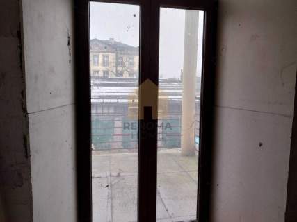 Trzypiętrowy budynek w Chojnowie.