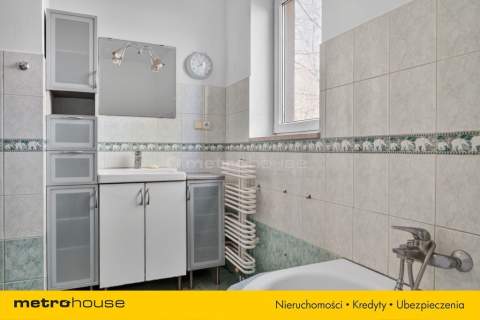 Segment środkowy, 6 pokoi bliski Wawer dla rodziny