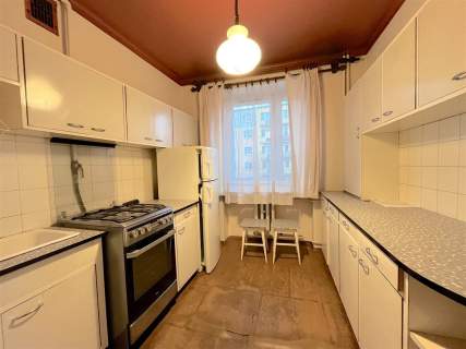Centrum miasta - 1 piętro, balkon, dwustronne