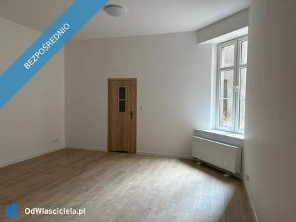 Przestronna kawalerka w centrum