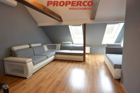 Budynek usługowo-mieszkalny pow. 210m2, Suchedniów