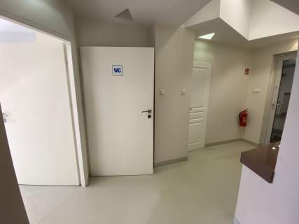 Atrakcyjny lokal w ścisłym centrum Pl. Szczepański
