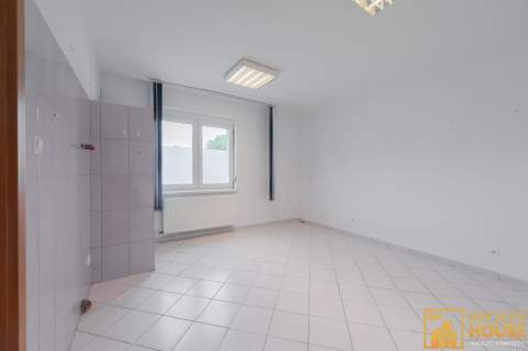 Duży lokal na wynajem w Zakrzowie