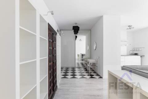 Komfortowe 100m2/ Garderoba/ 2 Parkingi/ Wilanów