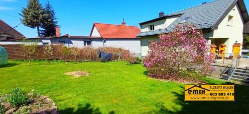 Piękny dom z tarasem, ogrodem i garażem pod Złotoryją