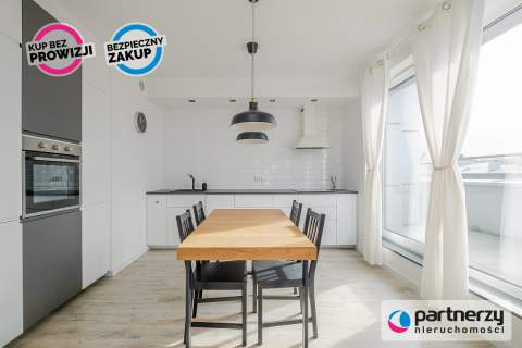 Apartament w Śródmieściu, 3 pokoje z m. postojowym