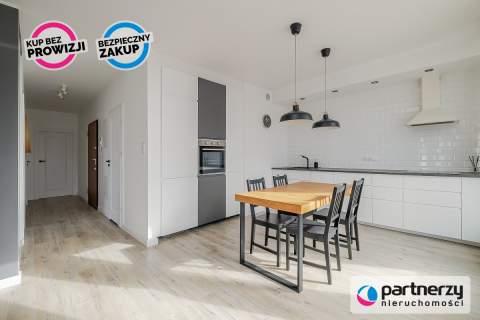 Apartament w Śródmieściu, 3 pokoje z m. postojowym