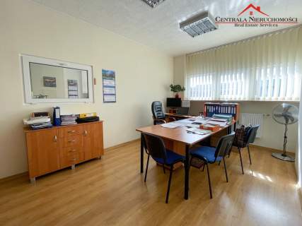 Hala / Magazyn/ 2668 m2, działka 5075 m2 / Toruń