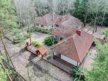 Wolnostojący dom w Sulejówku na działce 2591 m2