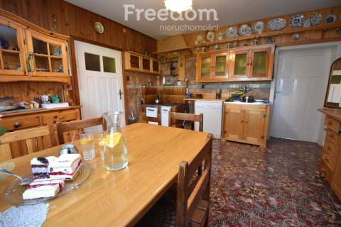 2 domy, 7 pokoi 160 m2 b.gospodarcze, staw i las