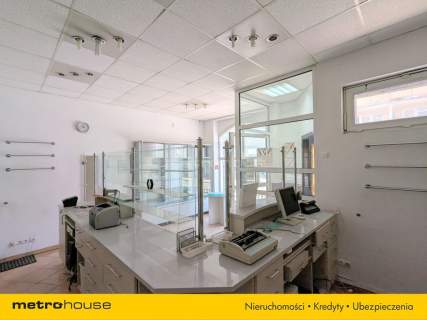 Przestronny lokal w centrum Karlina.