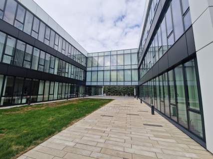 Ursynów przy obwodnicy parter 273 m2