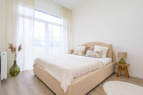 Urządzone mieszkanie/ 60m2/ ogródek/ garaż/park