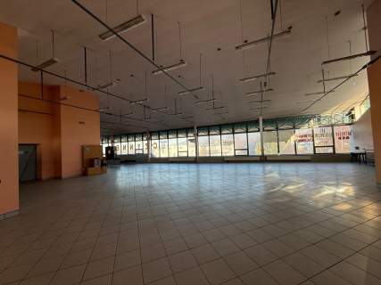Duży lokal użytkowy w ścisłym centrum