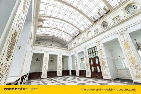 REPREZENTACYJNA KAMIENICA - DAWNA SIEDZIBA BANKU