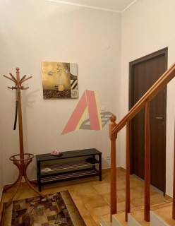 LOKAL KOMERCYJNY 3 MIESZKANIA