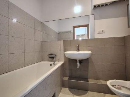 Mieszkanie w sercu Łodzi - ul. Piotrkowska 30 m2 2 balkony 