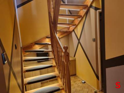 Mieszkanie dwupoziomowe z tarasem i balkonem