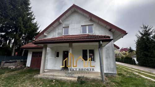 Dom w Kalinówce dla rodziny Blisko szkoły 