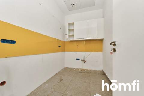 Na wynajem lokal 185 m2 z witrynami Rynek 1 piętro