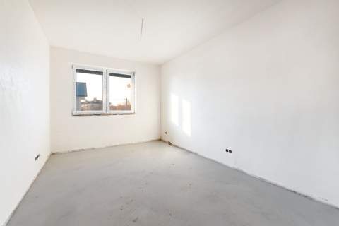 3 pokoje w stanie deweloperskim poddasze 50 m2